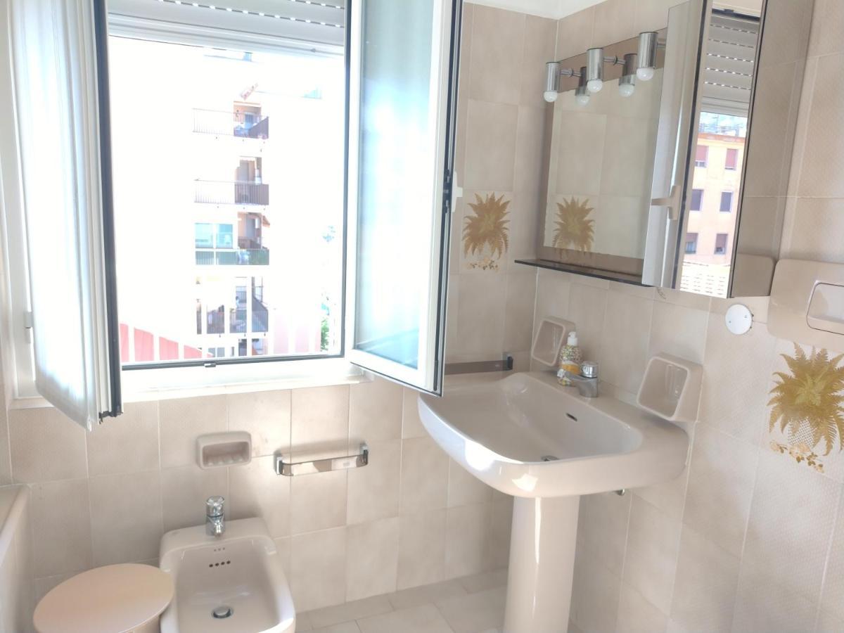 Casa Fronte Mare Apartment Ventimiglia Exterior photo